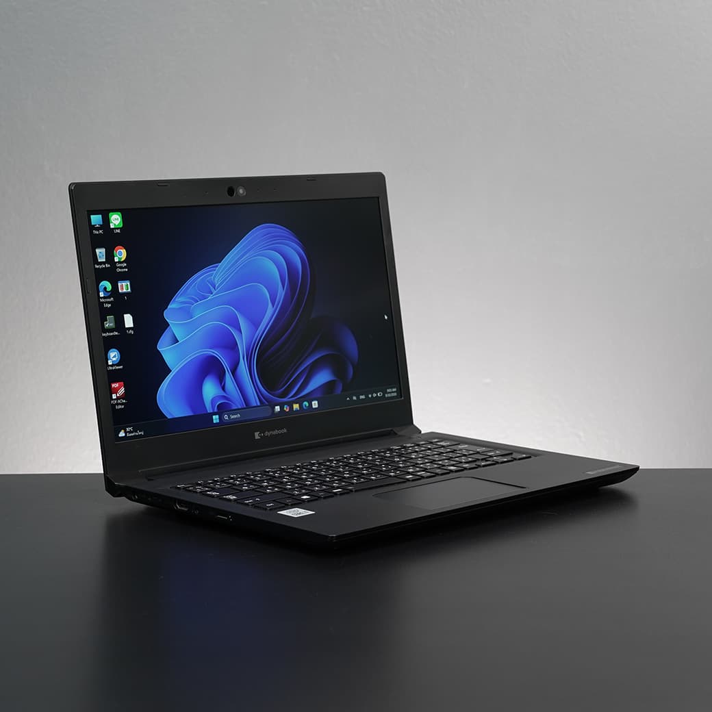 Toshiba Dynabook S73