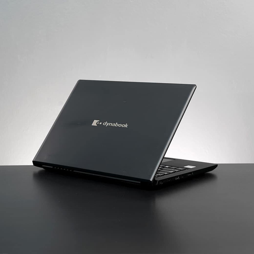 Toshiba Dynabook S73