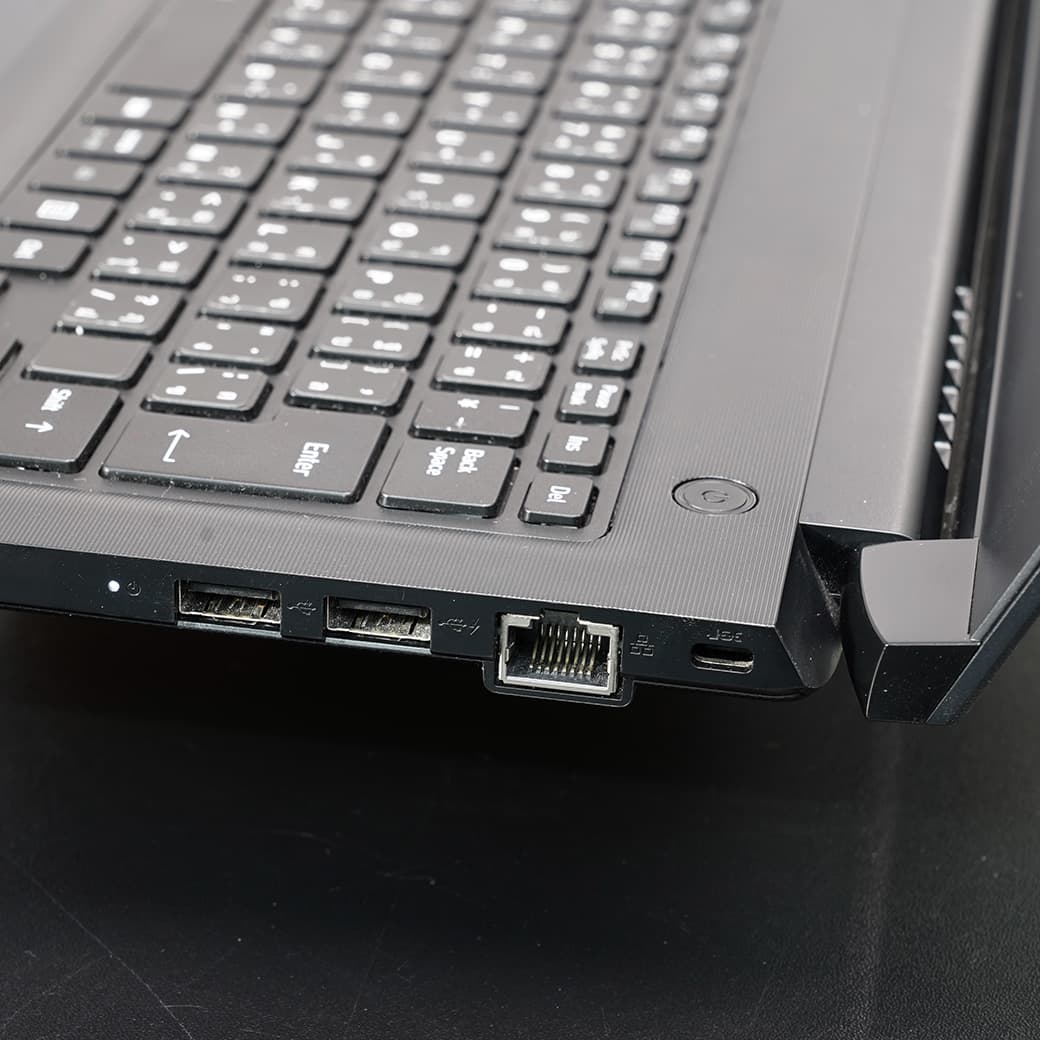 Toshiba Dynabook S73