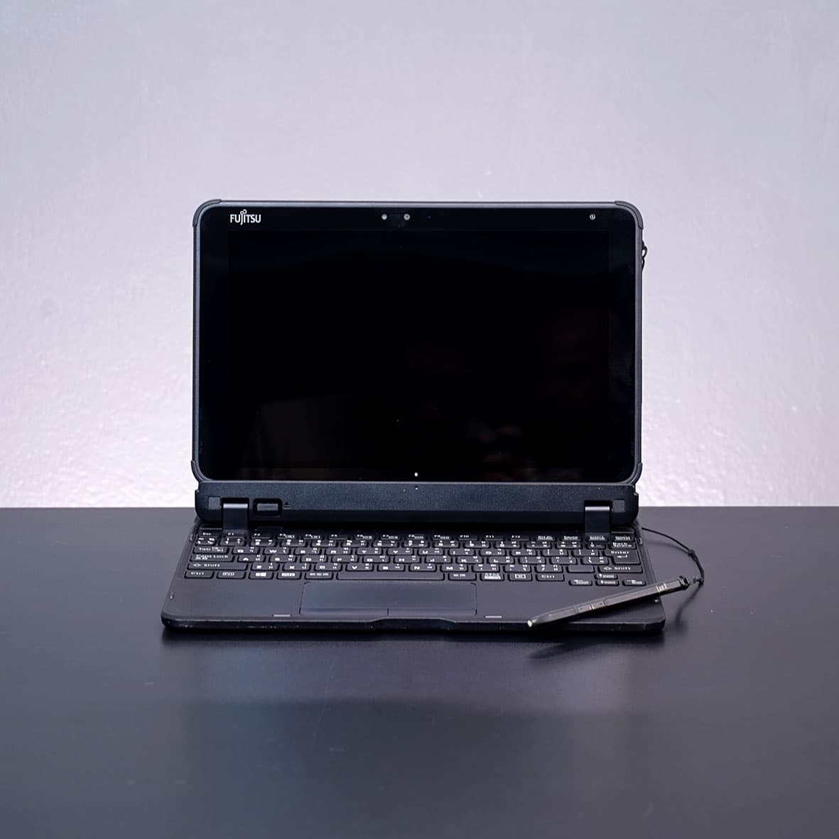 Fujitsu ArrowsTab Q5010