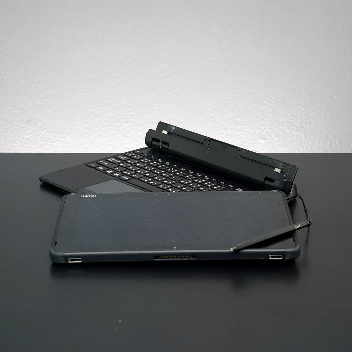 Fujitsu ArrowsTab Q5010