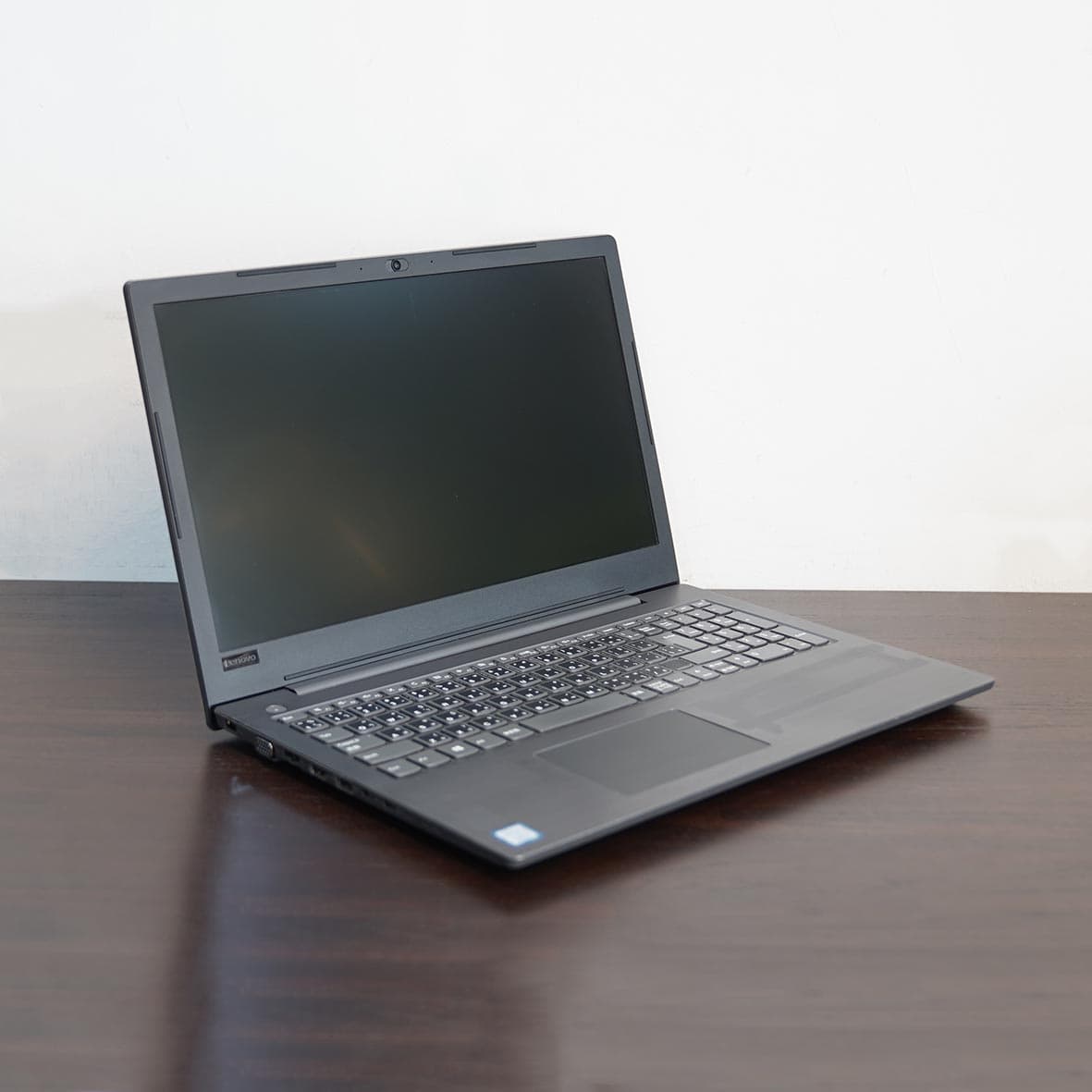 Lenovo V330